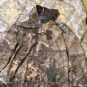 Camo unisex Under armour hoodie size L